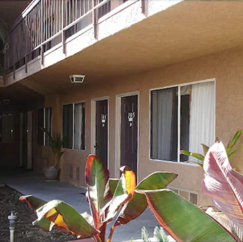 Rivera Inn & Suites Motel Pico Rivera Exterior foto